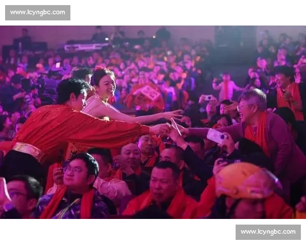 名场面再现精彩瞬间 经典画面引发热烈回忆 力作回归引发观众共鸣